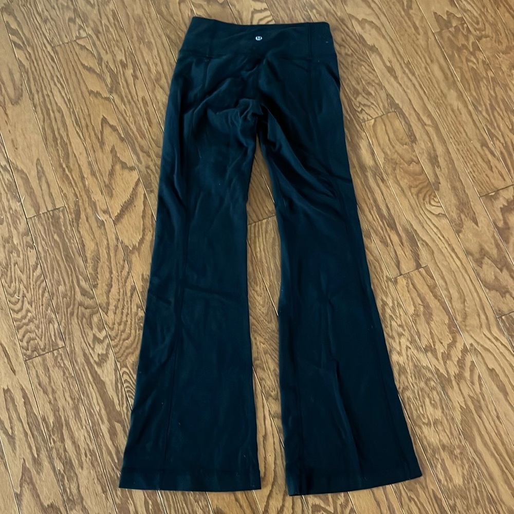 Reverse groove pants luon size 2